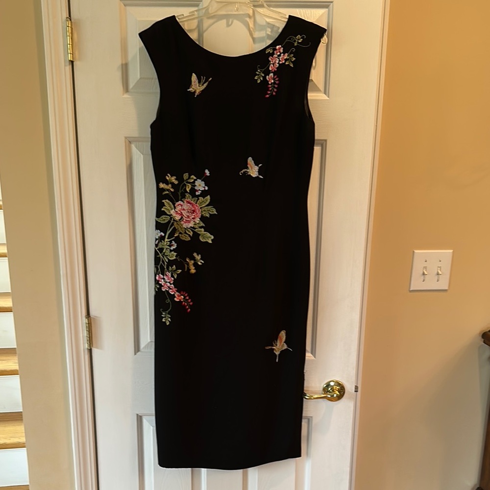 Elegant Black Floral Embroidered Dress